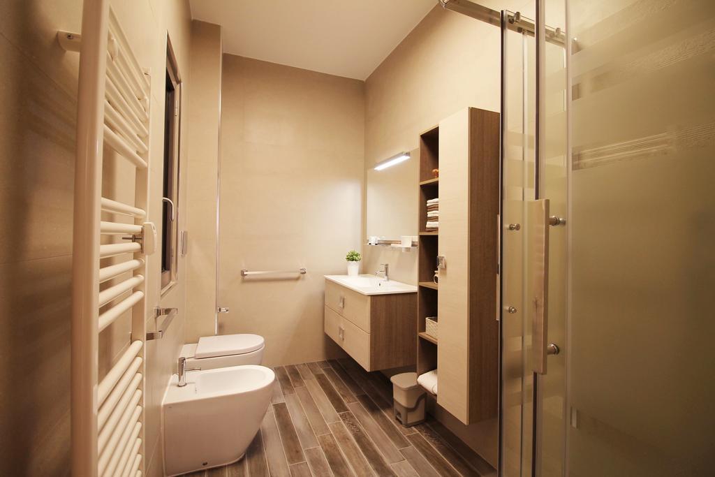 Eur Bright Spacious Terraced Apartment With Private Parking Only For Small Cars Ρώμη Εξωτερικό φωτογραφία