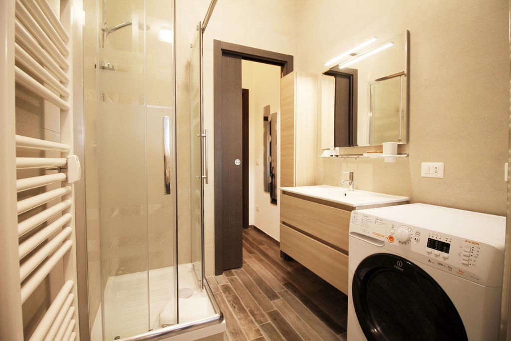 Eur Bright Spacious Terraced Apartment With Private Parking Only For Small Cars Ρώμη Εξωτερικό φωτογραφία